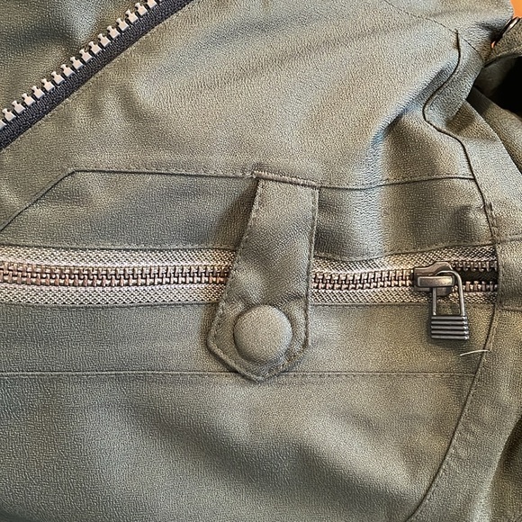 Capp3l By Ride Snowboards Jacket. Women’s Dark Green Size M/M. - Picture 6 of 7